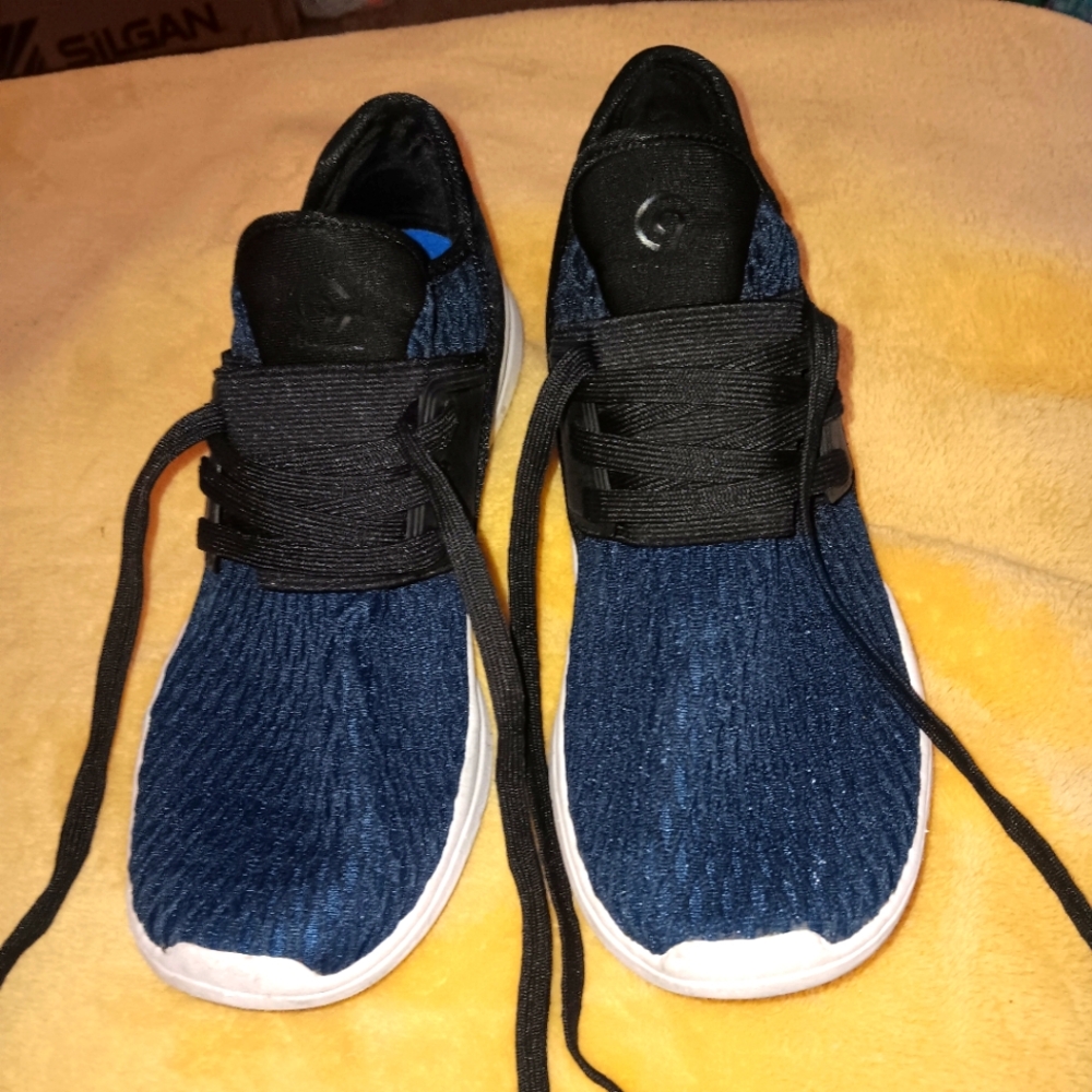 Women's size 8, Fashion Fit sneakers